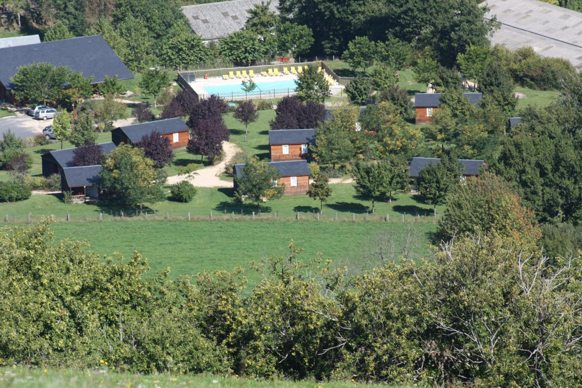 Village De Gite - La Cascade Sainte-Eulalie-d'Olt ภายนอก รูปภาพ